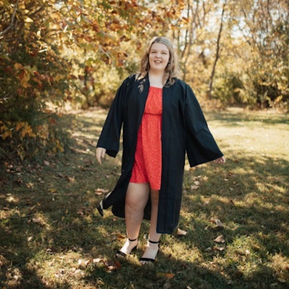 Meet your Posher, Katherine - Picture 1 of 1